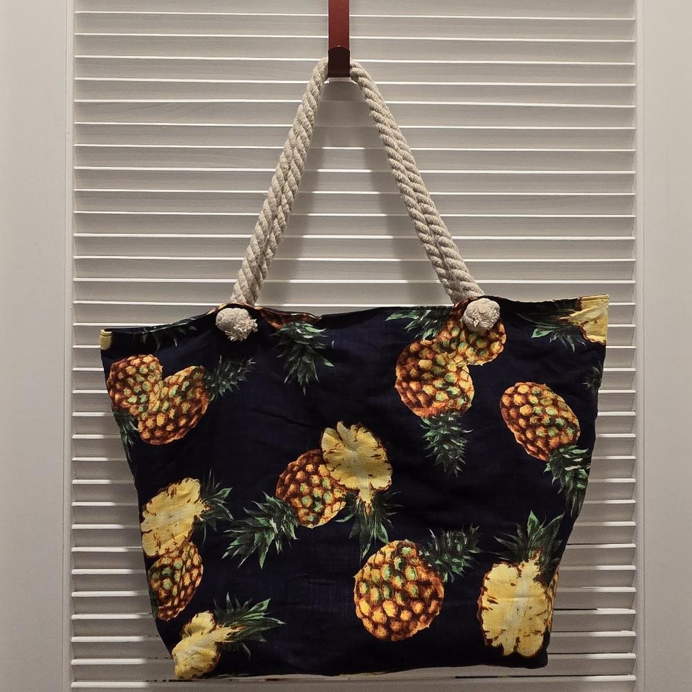 Pineapple Print Tote Bag